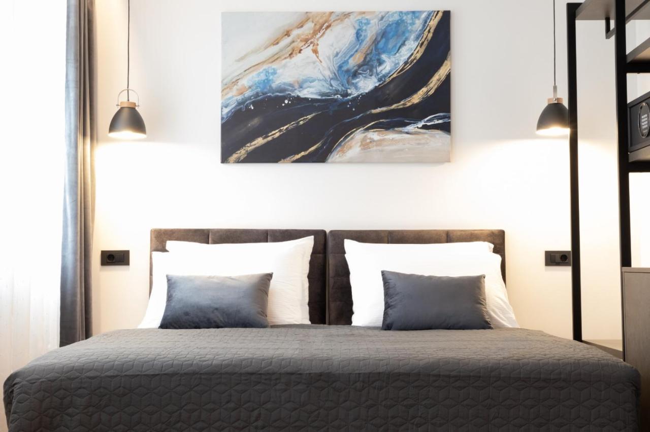 Apartmani Mozart-Centar Virovitica Buitenkant foto