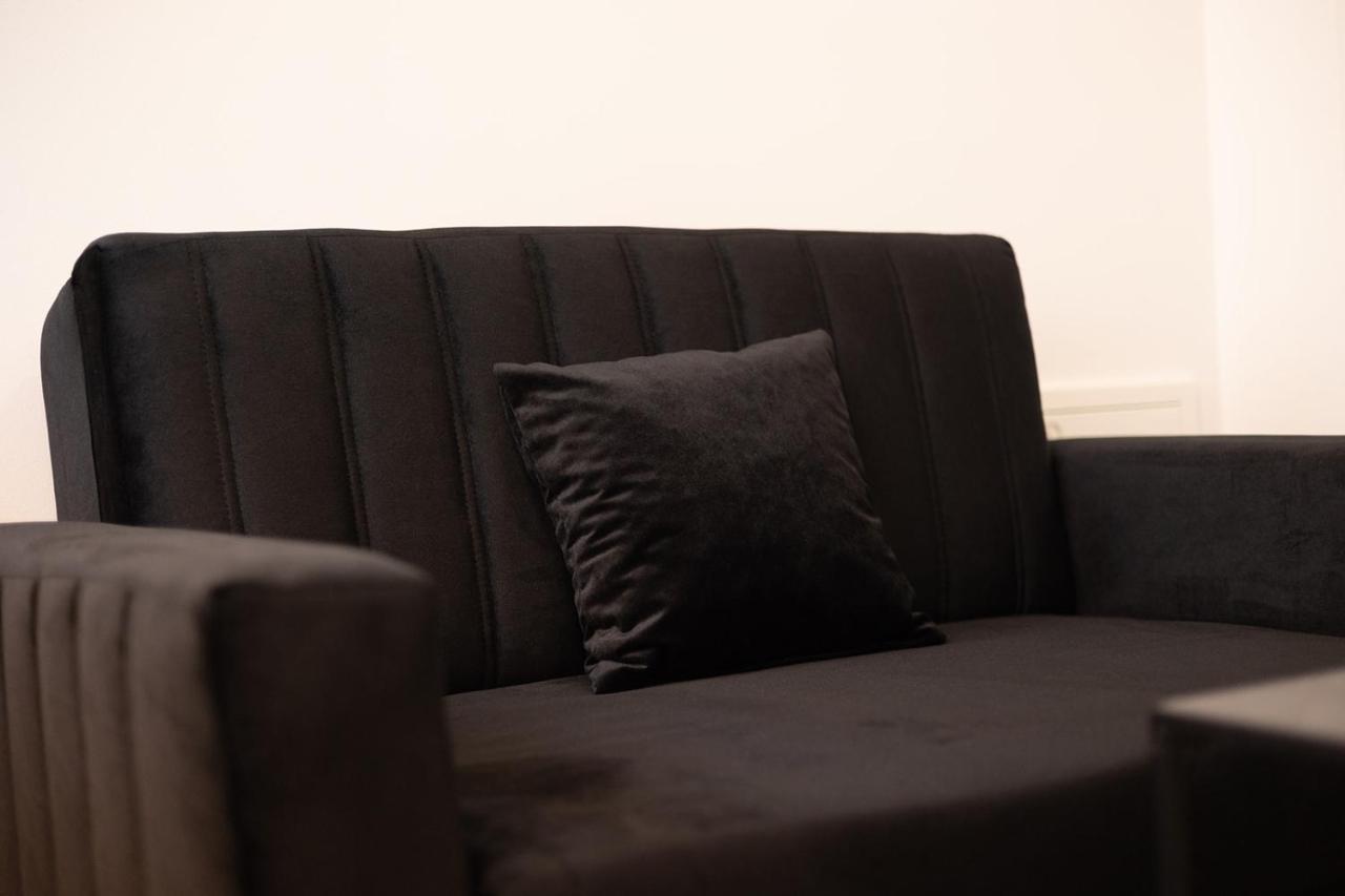 Apartmani Mozart-Centar Virovitica Buitenkant foto