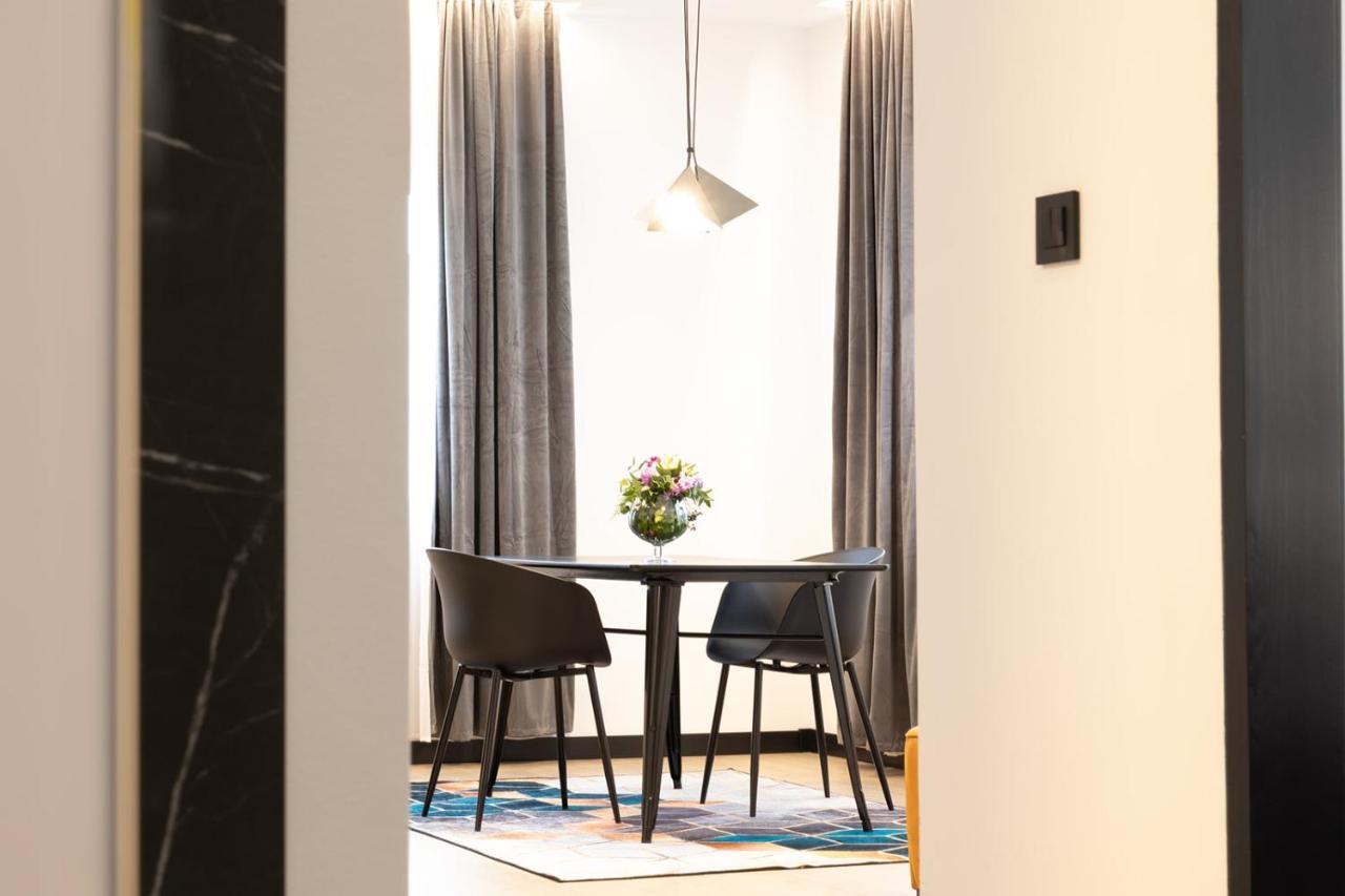 Apartmani Mozart-Centar Virovitica Buitenkant foto