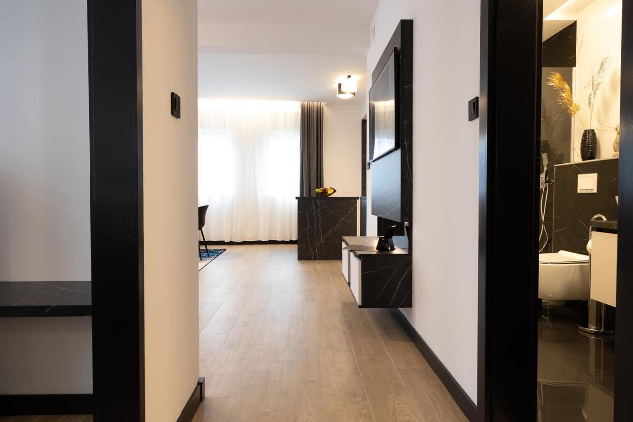 Apartmani Mozart-Centar Virovitica Buitenkant foto