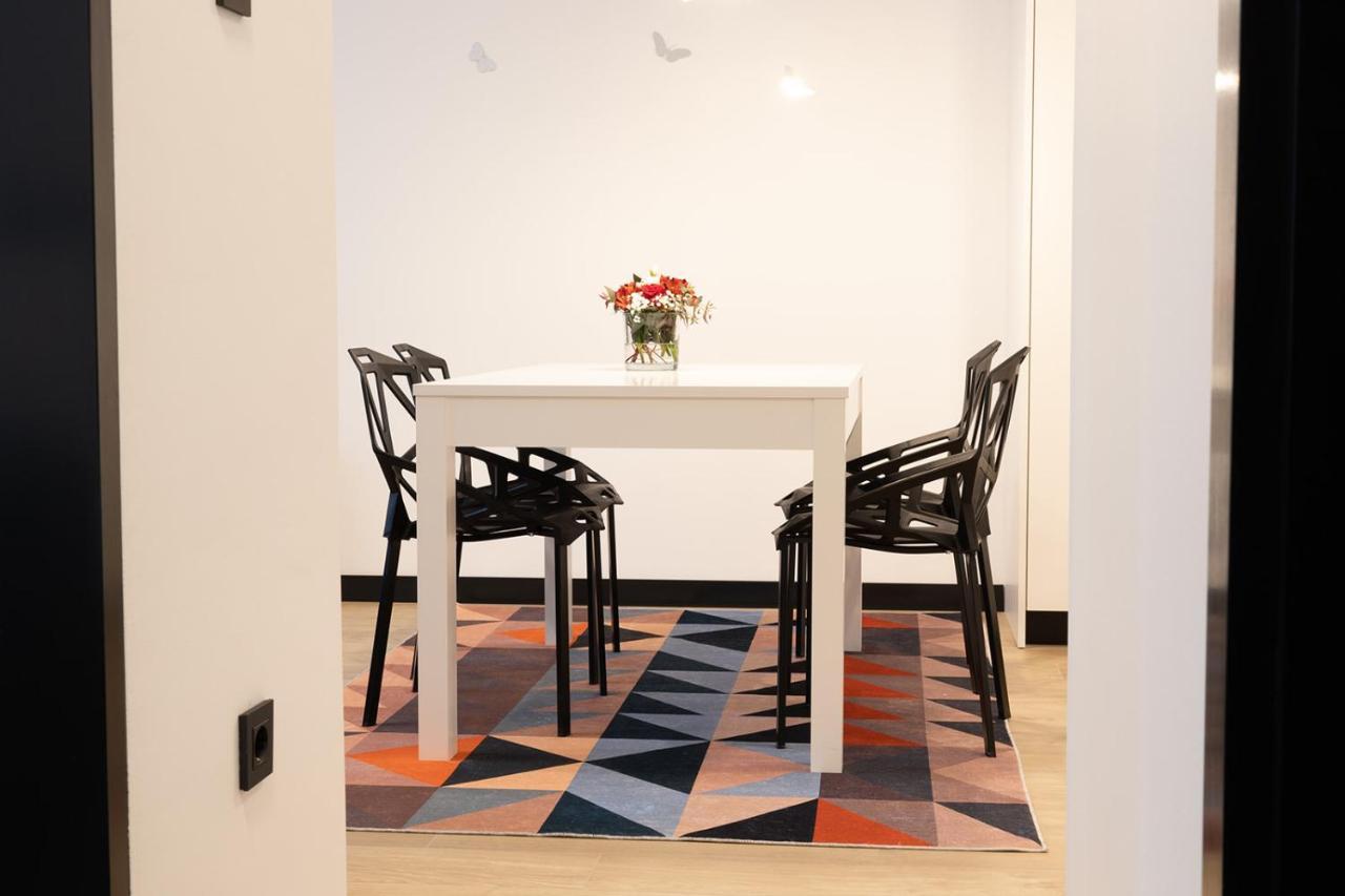 Apartmani Mozart-Centar Virovitica Buitenkant foto